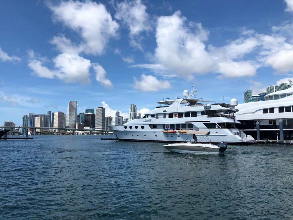 Boating Miami on Biscayne Bay | Miami Rent Boat