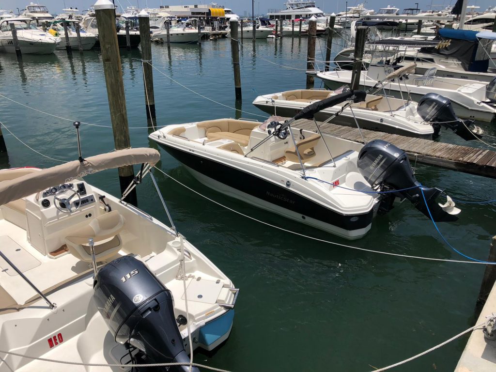 Where to Rent Boats in Miami - Where to rent boats in Miami Be Your Own Captain Driving Boat in Miami